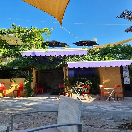 Piccolo Feudo Aparthotel